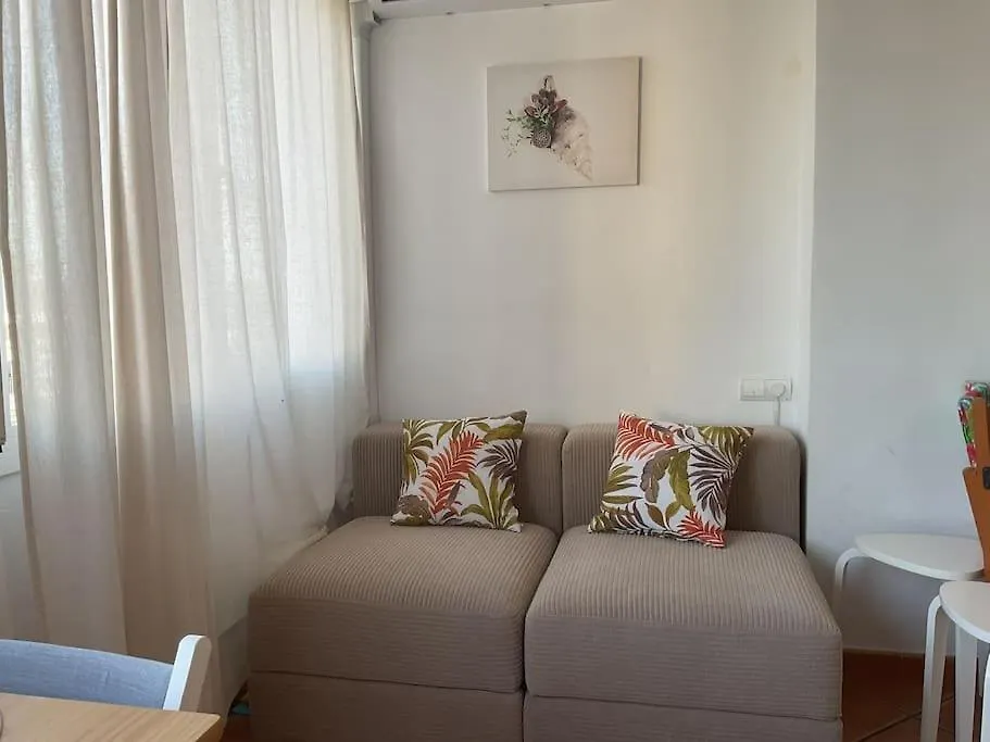 Helios - City Center - Parking Apartment Torremolinos 0*,  Spain