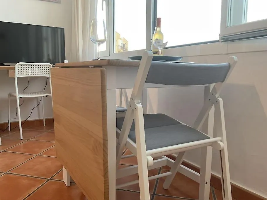 Helios - City Center - Parking Apartment Torremolinos