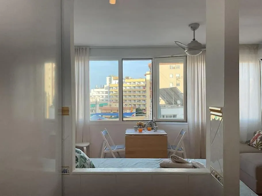 토레몰리노스 Helios - City Center - Parking 아파트