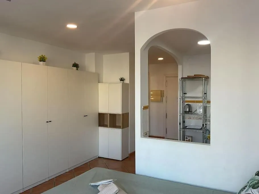 Helios - City Center - Parking Apartment Torremolinos 0*,