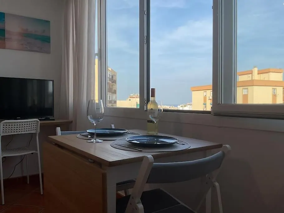 Helios - City Center - Parking Apartment Torremolinos